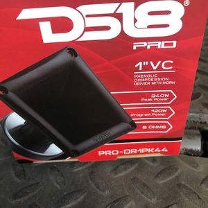 Ds18 driver horn everything